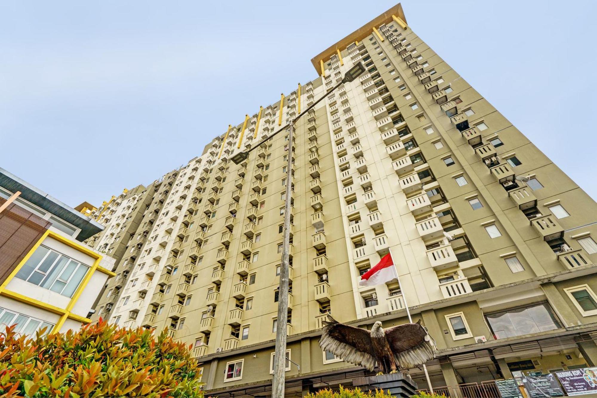 Oyo Life 93170 Apartement Gateway Cicadas By Mr Pro Bandung Eksteriør bilde