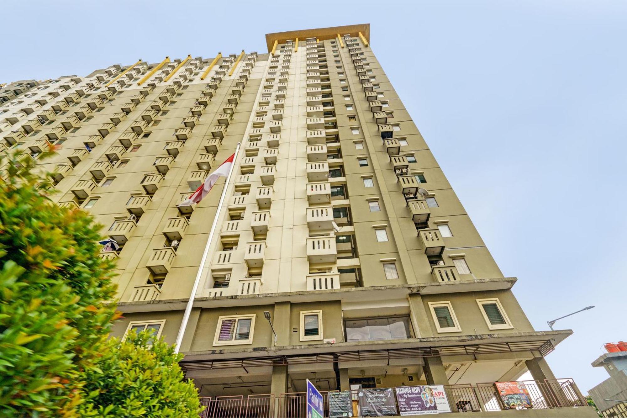 Oyo Life 93170 Apartement Gateway Cicadas By Mr Pro Bandung Eksteriør bilde